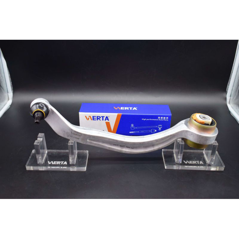 8E0 407 694 Rameno pro Audi Volkswagen B5/A4/D2